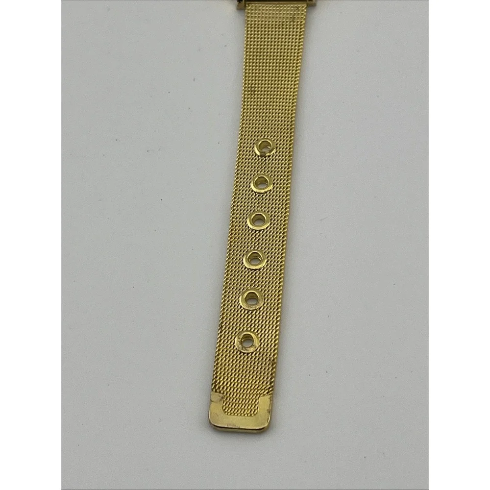 Soki‎ Watch Women 30mm Gold Case Mesh Metal Band- New Battery
